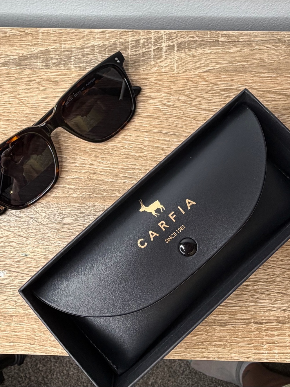 Women's Black Sunglasses Case - Sleek Protective Eyewear Pouch